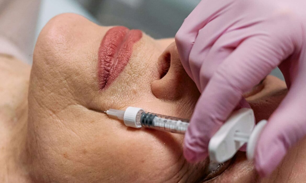 Cosmetic doctor - Deaf Frog Branding